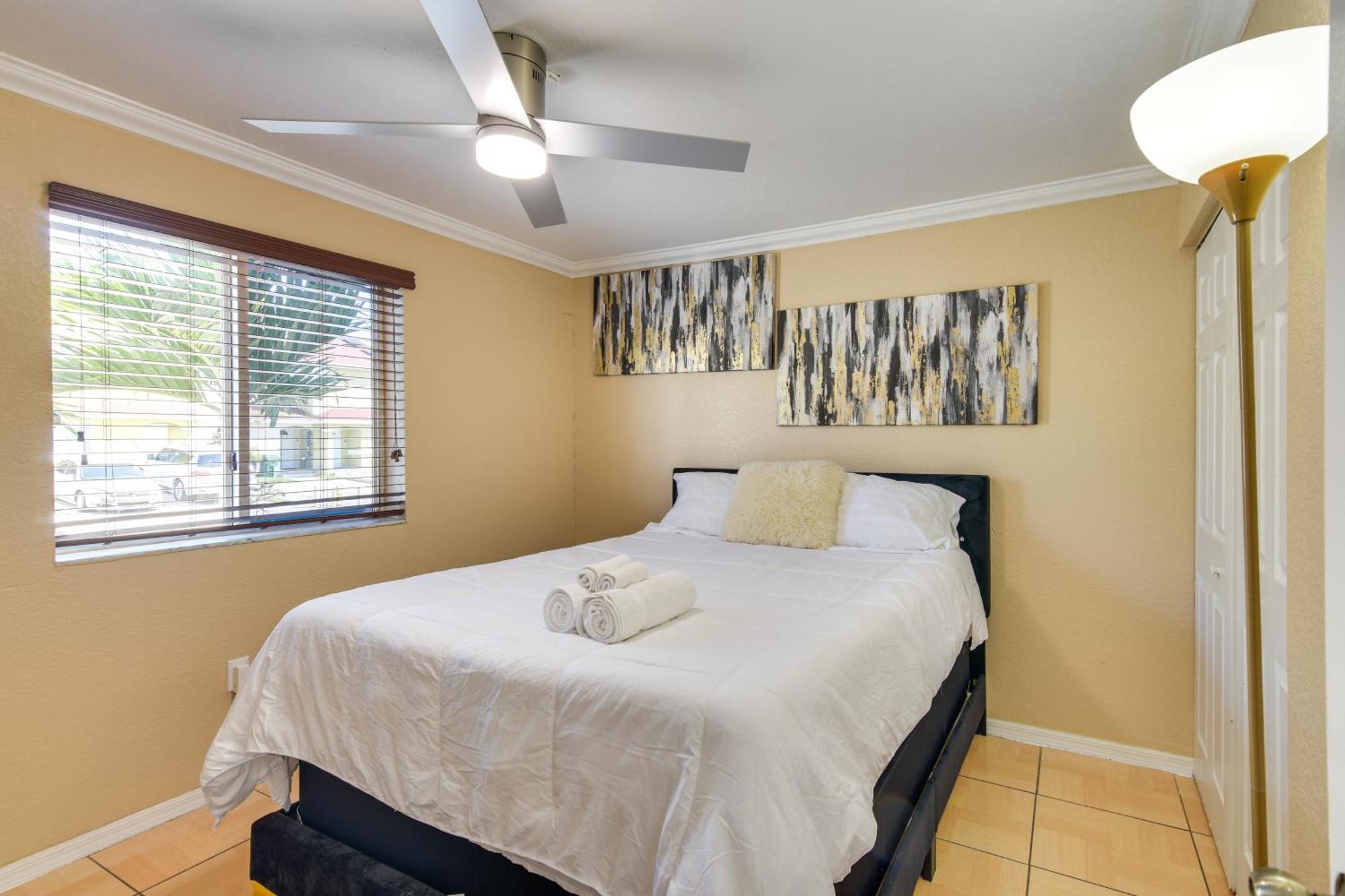 Opa-Locka Townhome, 15 Mi To Miami Beach! المظهر الخارجي الصورة
