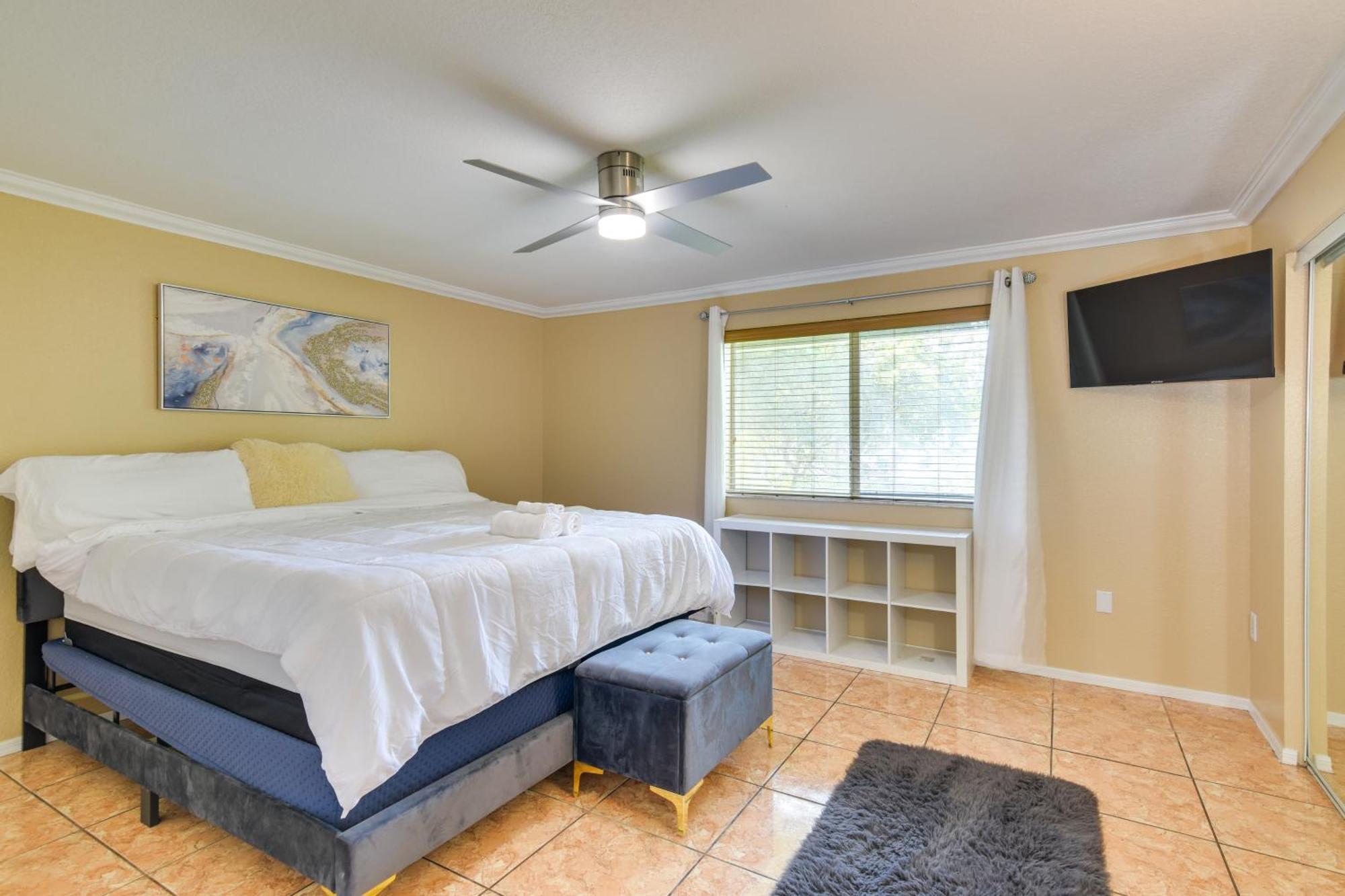 Opa-Locka Townhome, 15 Mi To Miami Beach! المظهر الخارجي الصورة