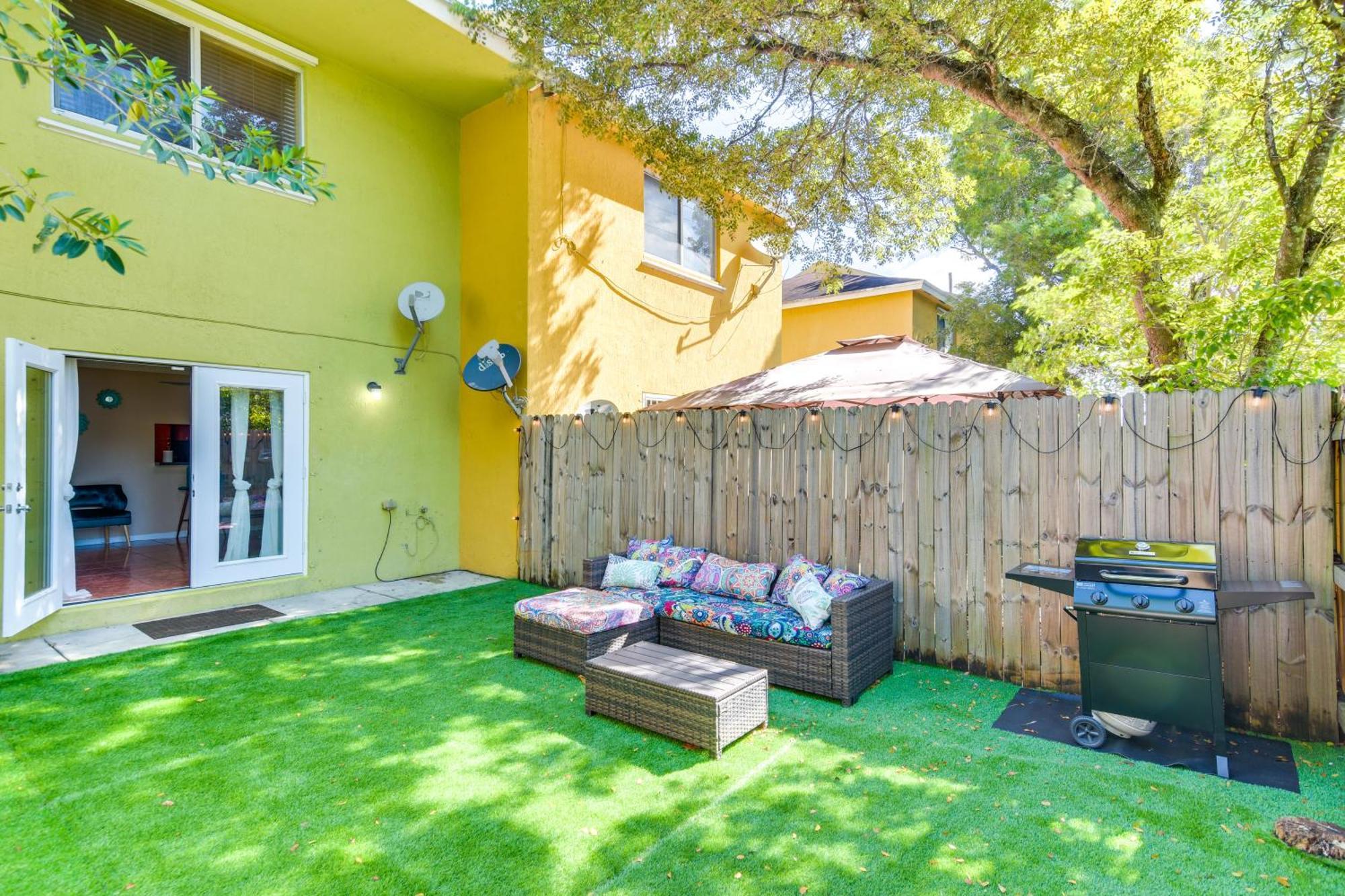 Opa-Locka Townhome, 15 Mi To Miami Beach! المظهر الخارجي الصورة